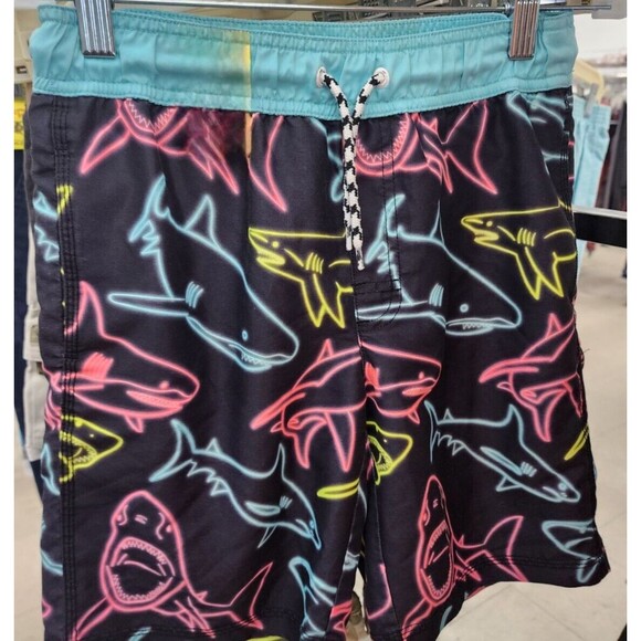 Huge Lot Boys Short Sleeve Shirts & Shorts 16 pieces SPRING/SUMMER Size: 4-5T - Picture 3 of 16